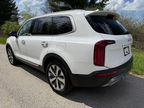 2022 Kia Telluride S
