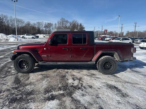 2021 Jeep Gladiator Overland