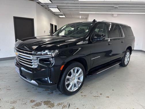 2023 Chevrolet Suburban 4WD High Country