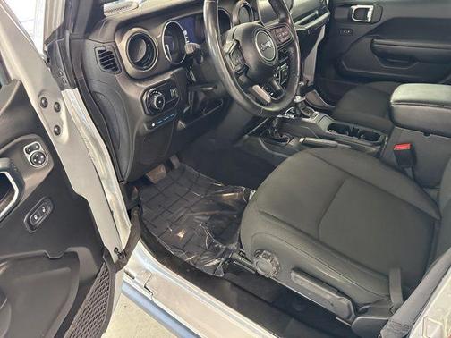 Silver Zynith Clearcoat 2023 Jeep Wrangler 4xe Base