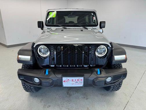 Silver Zynith Clearcoat 2023 Jeep Wrangler 4xe Base