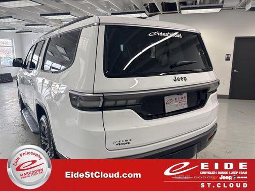 2026 Jeep Grand Wagoneer L 4x4