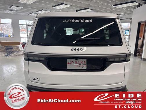 2026 Jeep Grand Wagoneer L 4x4