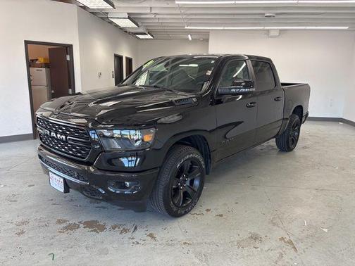 Diamond Black Crystal Pearlcoat 2023 RAM 1500 Big Horn/Lone Star