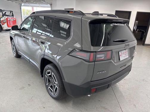 Sting-Gray Clearcoat 2026 Jeep Cherokee Limited