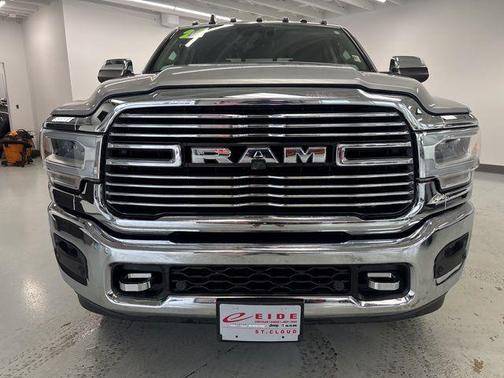2021 RAM 2500 Laramie Crew Cab 4x4 6'4' Box