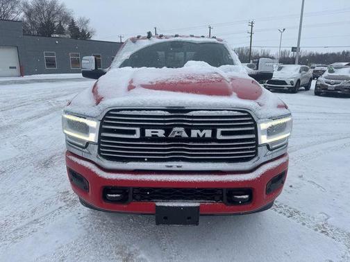 2023 RAM 3500 Laramie Crew Cab 4x4 6'4' Box