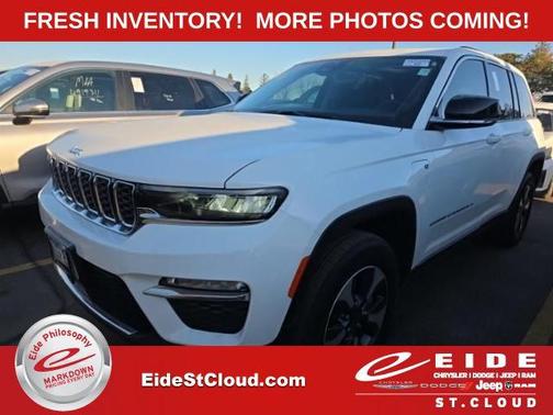 Bright White Clearcoat 2022 Jeep Grand Cherokee 4xe Base SUV