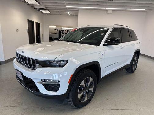 Bright White Clearcoat 2022 Jeep Grand Cherokee 4xe Base