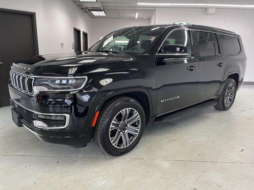 Diamond Black Crystal Pearlcoat 2024 Jeep Wagoneer L Series II 4x4