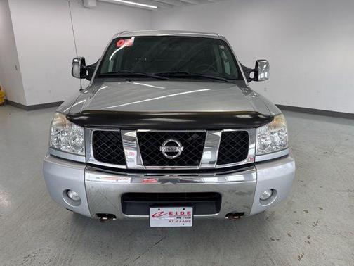 2005 Nissan Titan LE Crew Cab