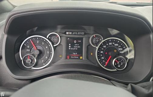 2025 RAM 2500 Tradesman Crew Cab 4x4 6'4' Box