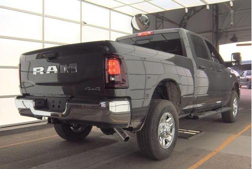 2025 RAM 2500 Tradesman Crew Cab 4x4 6'4' Box