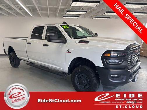 2025 RAM 2500 Tradesman Crew Cab 4x4 8' Box