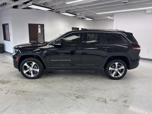 2024 Jeep Grand Cherokee 4xe Base
