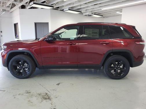 2025 Jeep Grand Cherokee Limited X