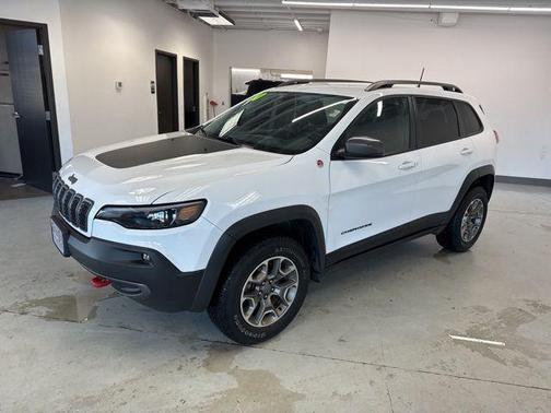 2020 Jeep Cherokee Trailhawk