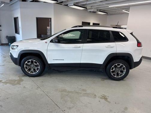 2020 Jeep Cherokee Trailhawk
