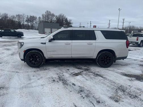 2021 GMC Yukon XL SLT