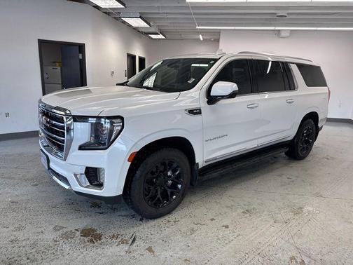 2021 GMC Yukon XL SLT