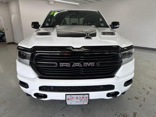 Bright White Clearcoat 2022 RAM 1500 Laramie