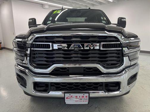 2025 RAM 2500 Big Horn Crew Cab 4x4 6'4' Box