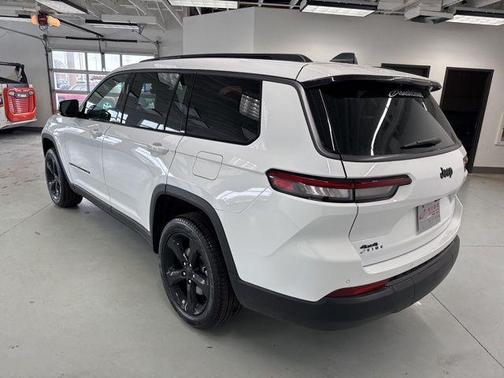 Bright White Clearcoat 2026 Jeep Grand Cherokee L Limited