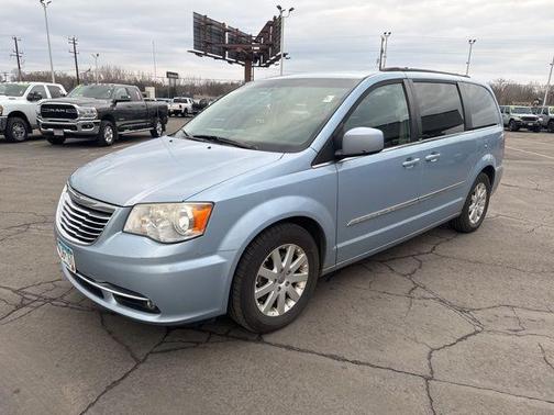 2013 Chrysler Town & Country Touring