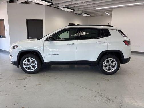2025 Jeep Compass Latitude