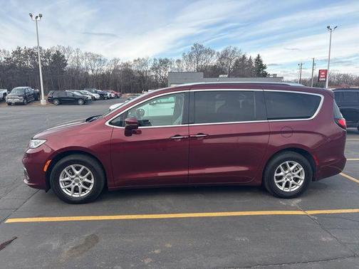 Velvet Red Pearlcoat 2021 Chrysler Pacifica Touring L