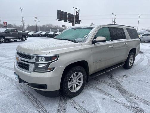 2017 Chevrolet Suburban LS