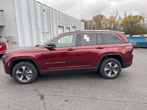 2022 Jeep Grand Cherokee 4xe Base