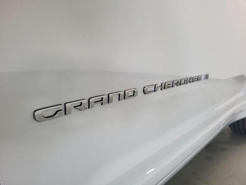 2025 Jeep Grand Cherokee Overland