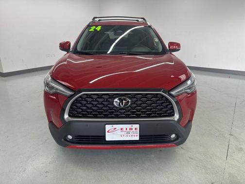 2024 Toyota Corolla Cross XLE