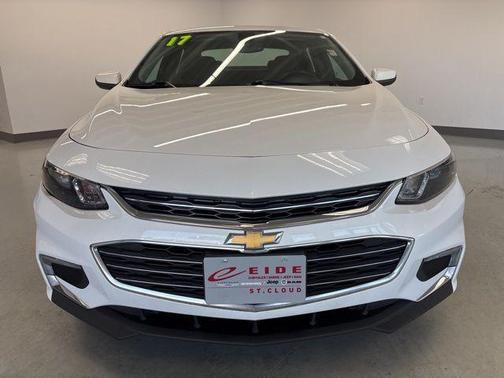 2017 Chevrolet Malibu 1LT