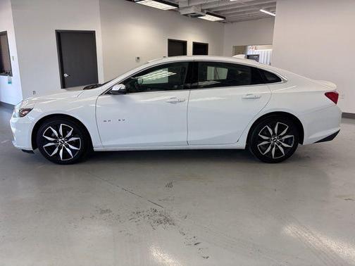 2017 Chevrolet Malibu 1LT