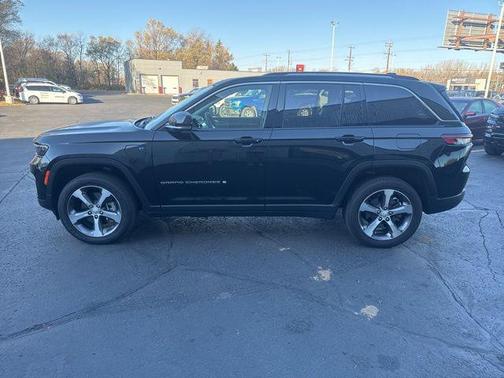 2022 Jeep Grand Cherokee 4xe Base