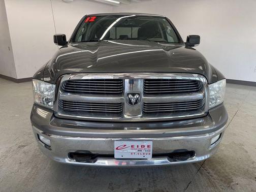 Mineral Gray Metallic Clearcoat 2012 RAM 1500 SLT