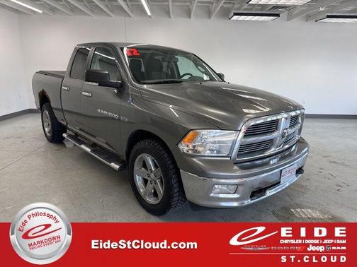 Mineral Gray Metallic Clearcoat 2012 RAM 1500 SLT