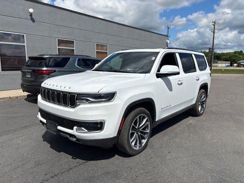 Bright White Clearcoat 2022 Jeep Wagoneer Series III