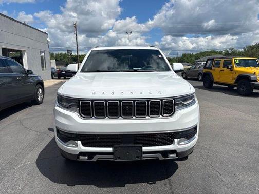 Bright White Clearcoat 2022 Jeep Wagoneer Series III