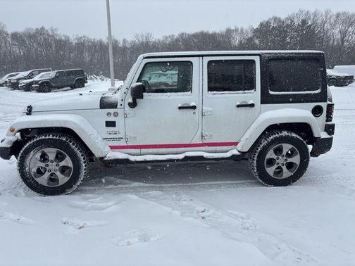 2017 Jeep Wrangler Unlimited Sahara