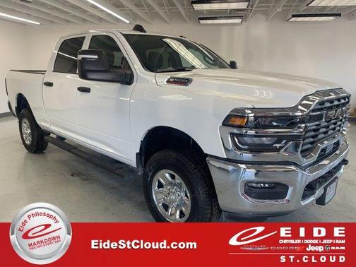 2025 RAM 2500 Tradesman Crew Cab 4x4 6'4' Box