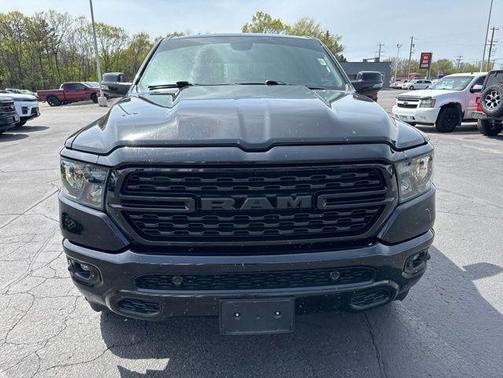 Diamond Black Crystal Pearlcoat 2023 RAM 1500 Big Horn/Lone Star