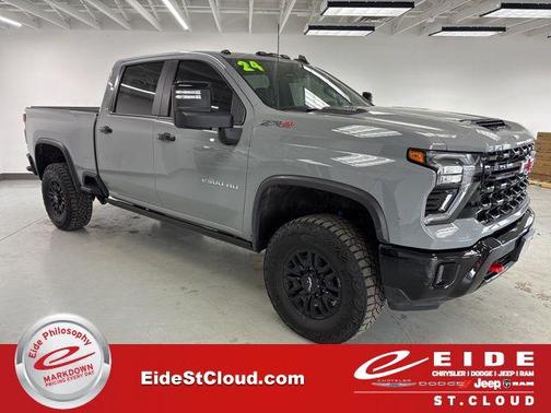 2024 Chevrolet Silverado 2500 4WD Crew Cab Standard Bed ZR2
