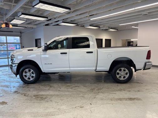 2026 RAM 3500 Big Horn Crew Cab 4x4 6'4' Box