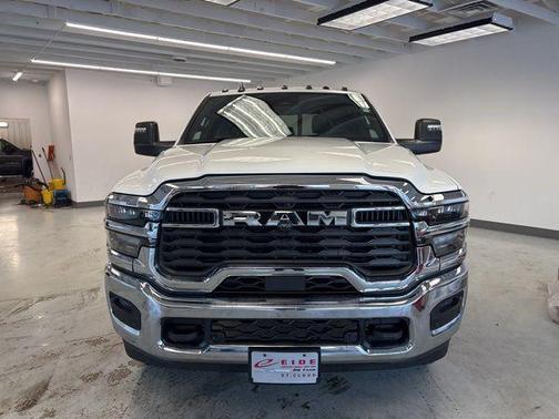 2026 RAM 3500 Big Horn Crew Cab 4x4 6'4' Box