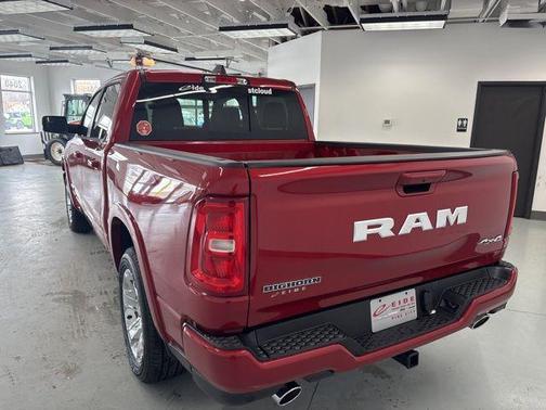 Molten Red Pearlcoat 2026 RAM 1500 Big Horn/Lone Star