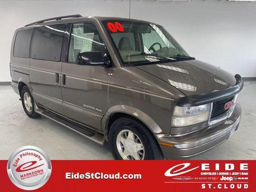 2000 GMC Safari SLE