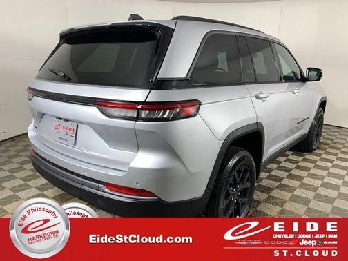 2026 Jeep Grand Cherokee Altitude